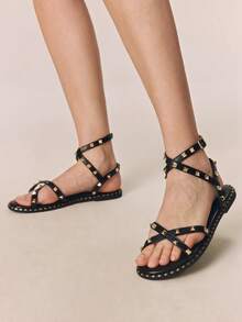 Styleloop Sandal đế bằng nữ, phụ kiện cần thiết cho kỳ nghỉ, du lịch, phong cách boho cao bồi. - màu đen - Xem 4