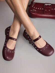 CUCCOO GRLICON Women's Rivet Decor Buckle Flat Loafers - Burgundy - View 6
