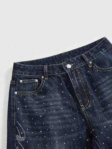 ROMWE Street Life 女士休闲街头字母水钻装饰蓝色牛仔裤 - 深色水洗藍 - 查看 3