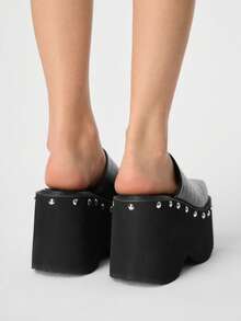 ROMWE Grunge Punk 女士黑色鳄鱼纹压花铆钉方头厚底凉鞋 - 黑色 - 查看 5