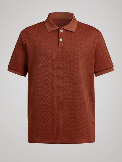 Officeau 男士休闲日常风，INS 短袖 Polo 衫，采用几何纹理提花针织面料。配有纽扣门襟，是夏威夷海滩度假、音乐节以及日常穿着的理想之选，也适合度假/派对穿着。