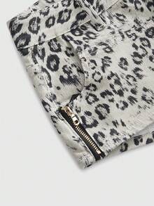 ROMWE Y2K Shorts vaqueros de tiro ultra bajo con estampado animal sexy para mujer, estilo vaquero y de festival de música - Blanco - Ver 4