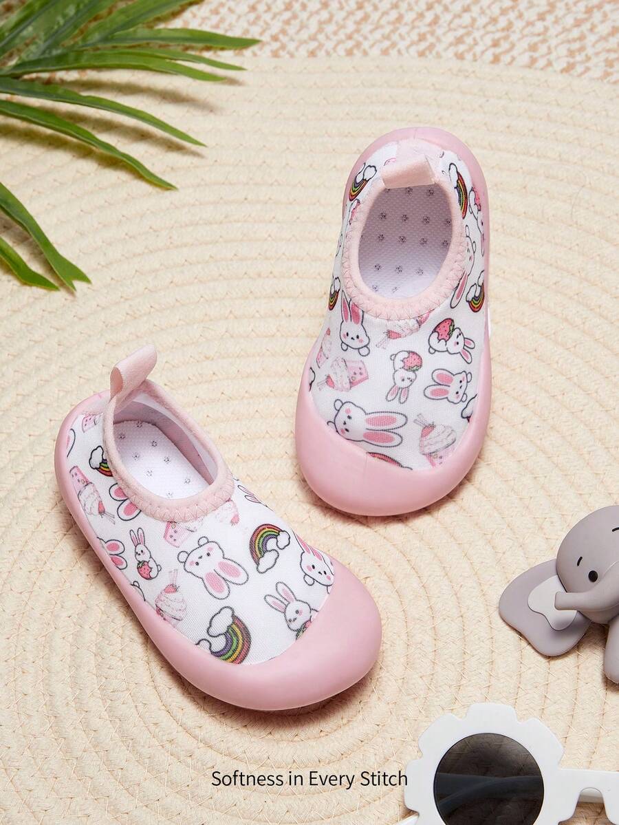 Cozy Pixies 1 Đôi dép đi trong nhà hình thỏ cầu vồng màu hồng dành cho bé gái, kiểu dáng thời trang, dễ thương, thoải mái và nhẹ, phù hợp cho các hoạt động trong nhà hàng ngày, đi biển, bơi lội hoặc lội nước (Mẫu ngẫu nhiên) - Hồng - Xem 1