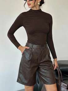Lavishia 女士棕色PU皮短裤，秋冬款 - 咖啡棕 - 查看 3
