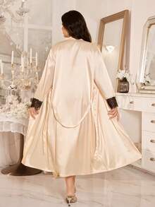 MuseNap CURVE 2 pièces Ensemble de robe de chambre et robe de chambre en faux soie de couleur champagne, design à taille nouée, poignets en dentelle noire, doublure avec garniture en dentelle, élégant et sexy, grande taille, vêtements de nuit pour femmes - Champagne - Voir 2