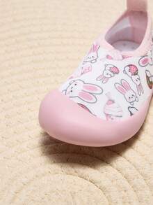 Cozy Pixies 1 Đôi dép đi trong nhà hình thỏ cầu vồng màu hồng dành cho bé gái, kiểu dáng thời trang, dễ thương, thoải mái và nhẹ, phù hợp cho các hoạt động trong nhà hàng ngày, đi biển, bơi lội hoặc lội nước (Mẫu ngẫu nhiên) - Hồng - Xem 5