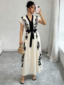 Franclia Women's Floral Print V-Neck Elegant Mid-Length Dress - Apricot - View 4