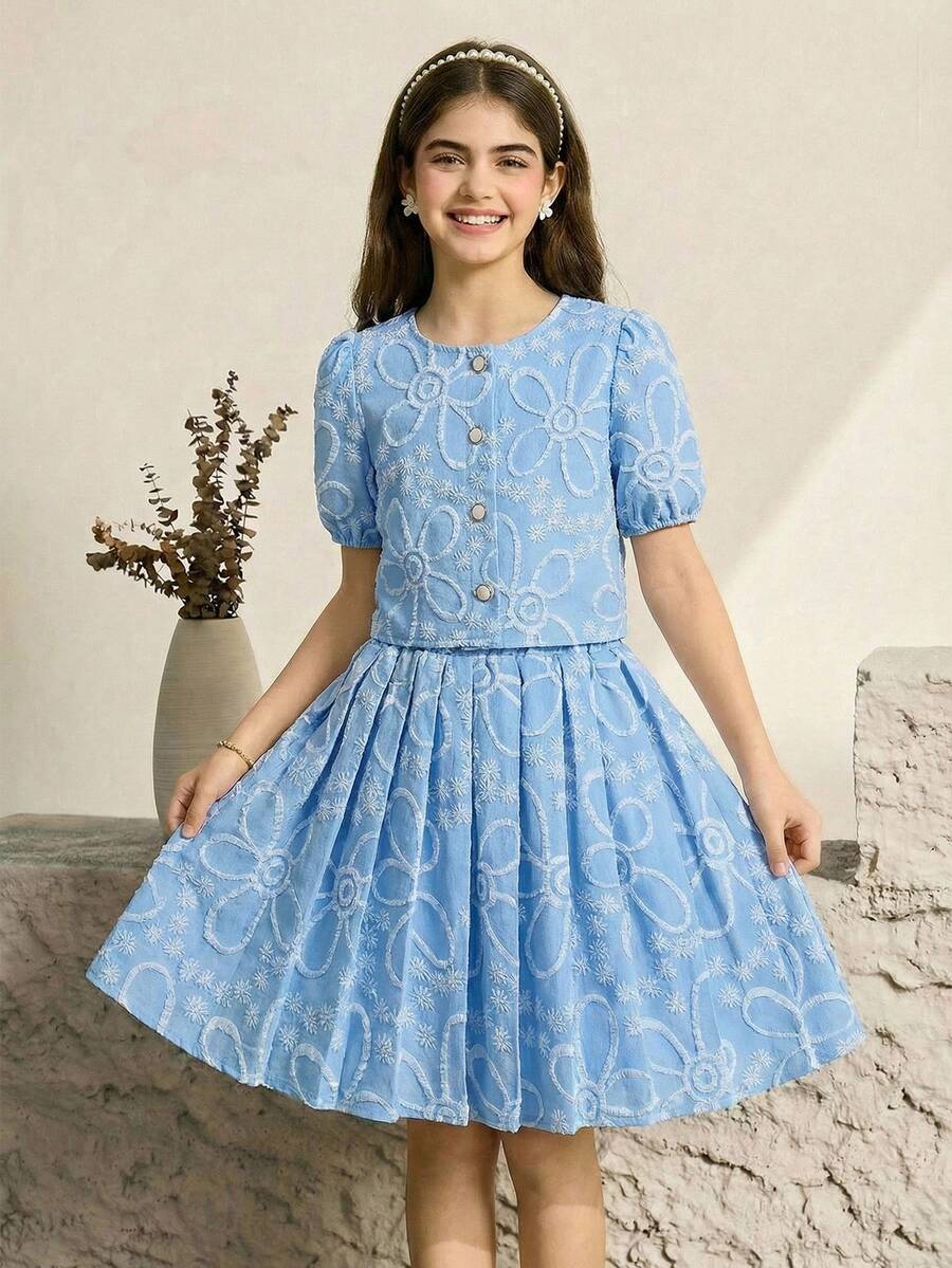 SHEIN 女童休闲优雅白色亮面提花珍珠纽扣开衫搭配百褶裙套装 - 藍色 - 查看 1