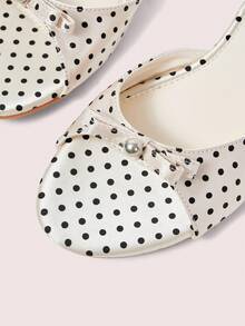 CUCCOO DOLLMOD Ladies Beige Polka Dot Comfortable Flat Sandals, Sweet Style Bow Flat Sandals - Off-white - View 5