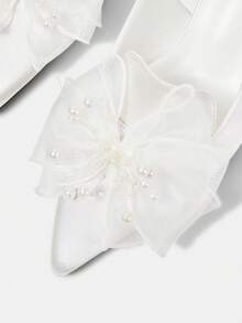 CUCCOO HITCHD 女士鞋履春秋季爆款蝴蝶结贴花露跟可调节尖头细高跟中跟鞋派对外套 - 白色 - 查看 11