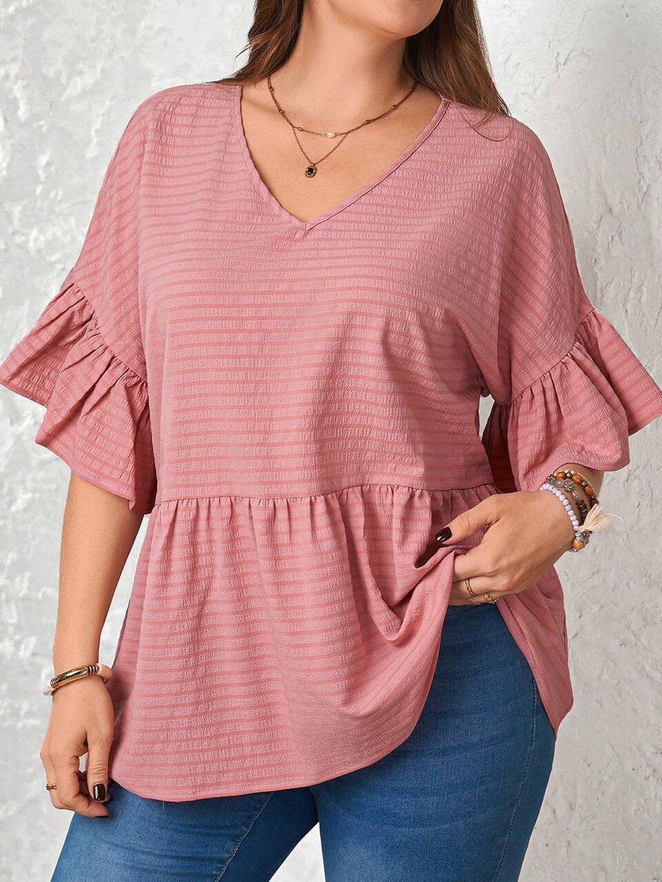 Plus Size Women's Dusty Pink V-Neck Short Sleeve Blouse,Summer Smart Casual Everyday Ruffle Hem Solid Color Top,Vacation Holiday Outfits