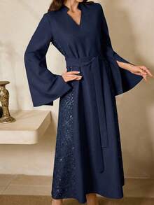 Al Najma 女士刺绣V领喇叭袖优雅阿拉伯风格连衣裙 - 藏蓝色 - 查看 3
