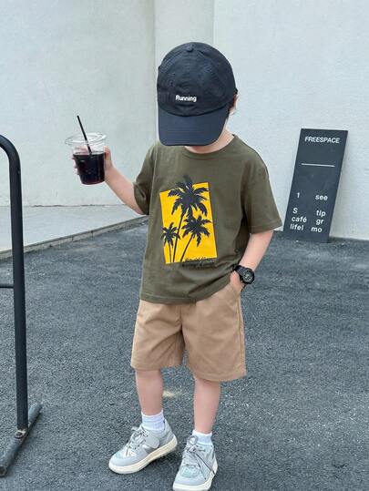 SHEIN 2pcs/Set Boys' Casual Vacation Graphic Short Sleeve T-Shirt And Shorts Set, Suitable For Summer