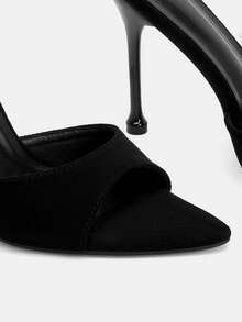 Glitzique Sandalias de tacón alto con puntera puntiaguda y decoración de pirámide negra para mujer, sandalias de tacón alto glamorosas para fiestas - Negro - Ver 6