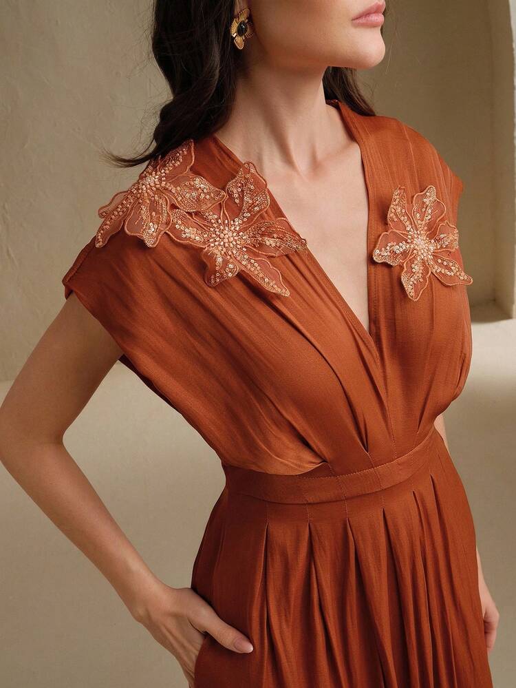 Premium Quality Summer V-Neck Waist Cinched Floral Decor Unique Style Dress, Suitable For Graduation, Festivals, Holidays, Elegant Occasions, Vacation, Old Money Aesthetics, Date Night