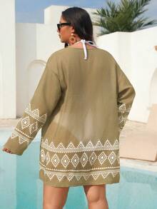 Swim Vcay Kimono Longgar Lengan Dolman Motif Geometris untuk Wanita Ukuran Besar - Hijau Tentara - View 2