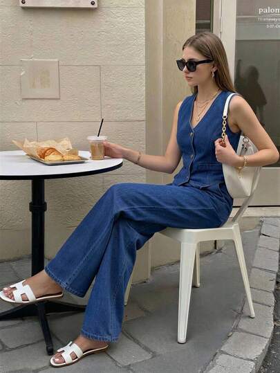 Reset Phase 少女休闲牛仔背心裤套装，基础款V领无袖上衣搭配宽松直筒牛仔裤，适合春、夏、秋季海滩、度假、休闲聚会和节日穿着，也适合郊游和毕业典礼等场合。