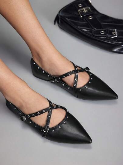 CUCCOO GRLICON 女士铆钉装饰搭扣尖头平底鞋