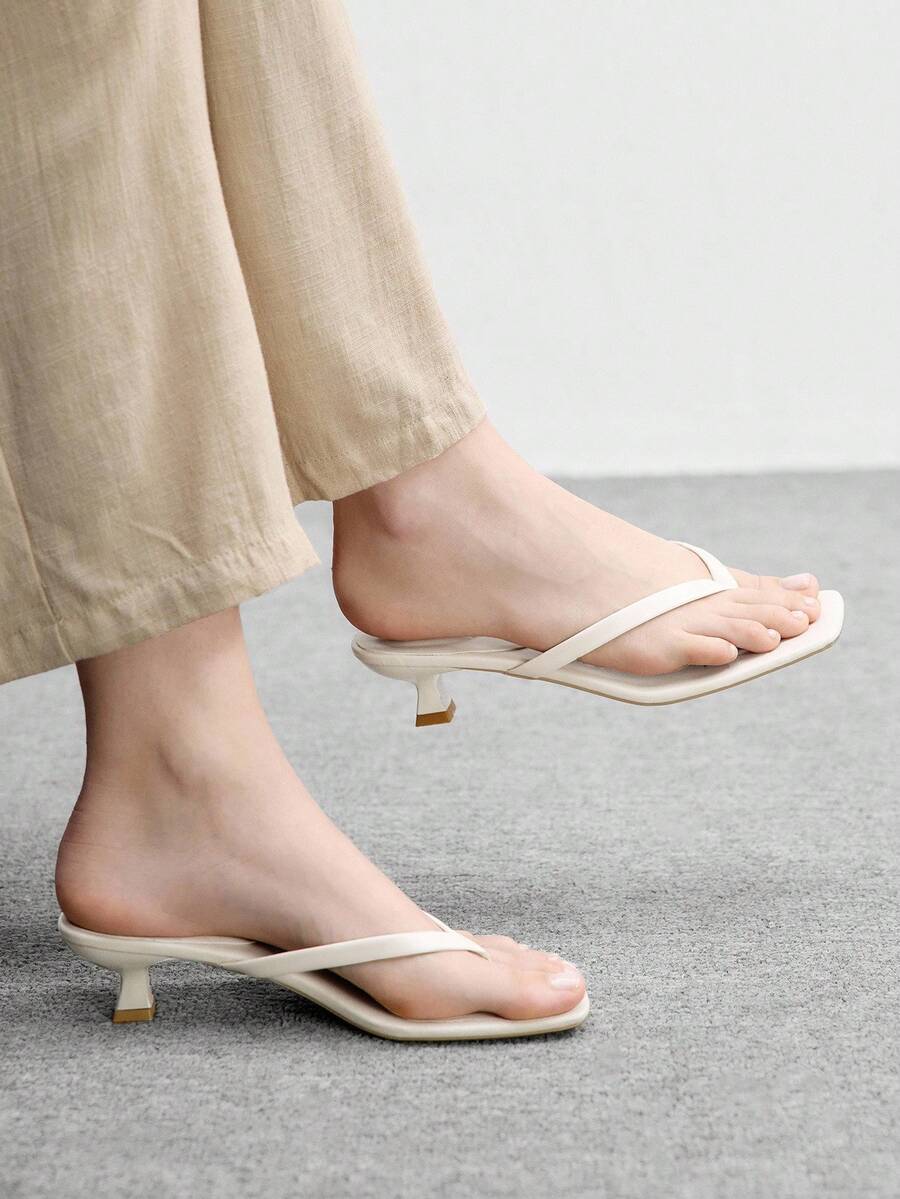 CUCCOO BIZCHIC 复古简约沙滩度假风法式夏季人字拖，方头猫跟，裙摆细带套脚中跟凉鞋，女款 - 白色 - 查看 1