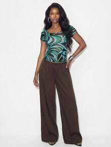 Femmeiva 女士时尚全印花镂空露背修身T恤，夏季 - 青碧色 - 查看 4