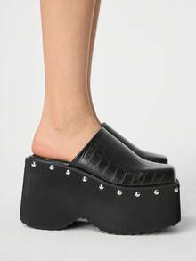 ROMWE Grunge Punk 女士黑色鳄鱼纹压花铆钉方头厚底凉鞋 - 黑色 - 查看 4