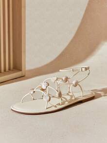 SHUZIA #ArtisanChic Sandal nữ màu trắng, đính đá và hạt cườm, quai ngang kiểu La Mã – Thoáng mát, sành điệu và hoàn hảo cho kỳ nghỉ. - màu đen - Xem 2