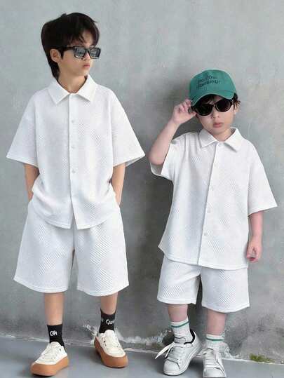 两件套儿童男童休闲宽松POLO领短袖衬衫短裤套装，白色衬衫，基础款上衣和裤子，Y2K风格，幼儿男童服装，男童夏季套装，适合春夏季节、外出、情人节、约会、旅行、度假、家庭聚会、返校、婚礼、派对、运动、生日等场合。