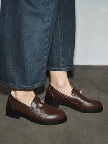 復古風格山茶花棕色柔軟皮革滑步便鞋 2024新款 圓頭厚底英式小皮鞋 - 棕色 - 查看 4