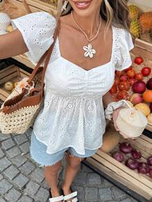 Selianne 女士春夏休闲米色方领上衣，镂空花卉装饰，荷叶边下摆和腰部设计，精致优雅，适合日常穿着、外出、下午茶、城市漫步和其他休闲场合。 - 白色 - 查看 1