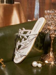 CUCCOO TILAWA Women Flat Sandals - Silver - View 3