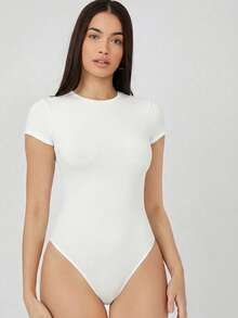 SHEIN BASICS 休閒素色短袖連身衣，夏季白色女款連身衣，夏季服飾 - 白色 - 查看 4