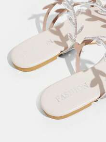 CUCCOO TILAWA Women Flat Sandals - Silver - View 5