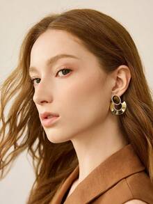 MOTF PREMIUM 复古简约几何扇形女耳钉，简约个性，INS设计感 - 金色 - 查看 5