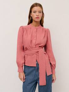 Nöista 纹理质感长袖女式衬衫，毛领设计，正面纽扣开合，配有系带腰带。适合春夏穿着。 - 西瓜粉 - 查看 4