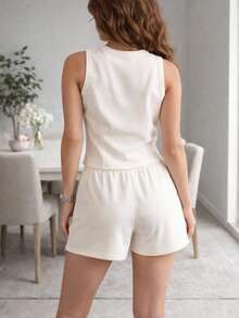 Conjunto 2 Piezas Casual para Dama. Short y Chaleco con Botones Frontales.  Primavera - Verano - Blanco - Ver 2