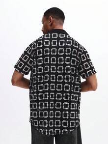SUMWON 男士几何圆形图案短袖衬衫，夏季休闲款 - 黑色 - 查看 2