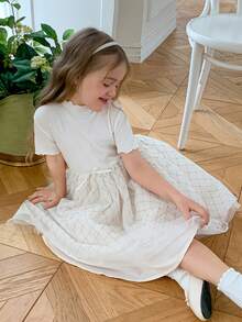 Dazy Kids 女童圆领短袖格子网纱下摆可爱连衣裙 - 米色 - 查看 4