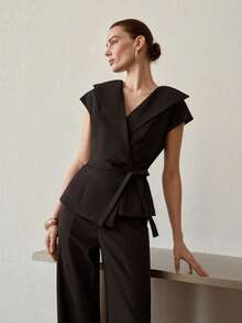 MOTF PREMIUM 裹身式腰带修身西装外套 - 黑色 - 查看 1