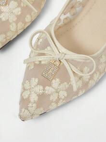 CUCCOO HITCHD Zapatos de ballet con punta puntiaguda, malla transpirable y lazo. Zapatos elegantes y versátiles de color beige con diseño slip-on para dama - Beis - Ver 11