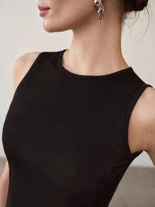 MOTF PREMIUM ROUND NECK SLIM FIT TANK TOP - Black - View 2