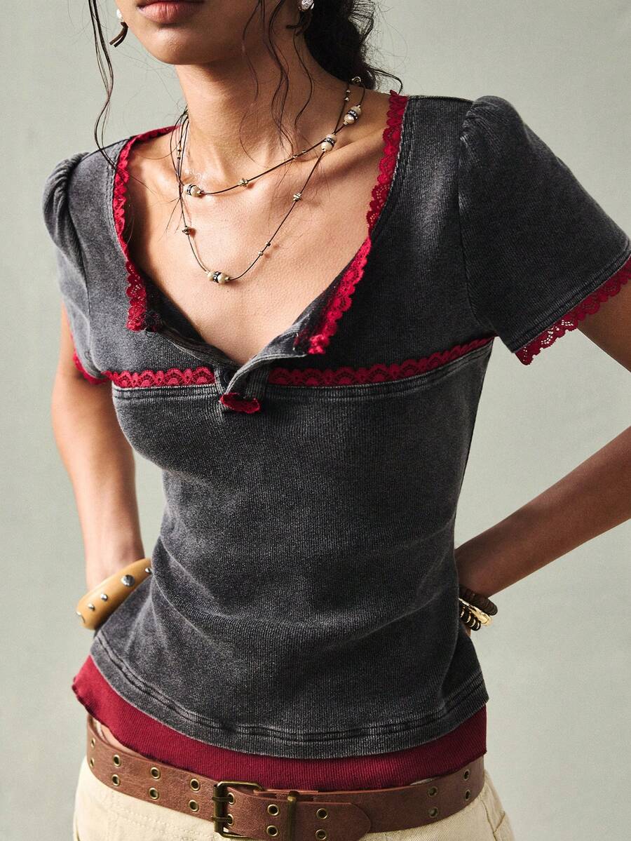 SoleilVie 女士休闲针织撞色蕾丝短袖修身T恤 - 黑色 - 查看 1