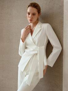 MOTF PREMIUM 裹身结修身西装外套 - 白色 - 查看 6