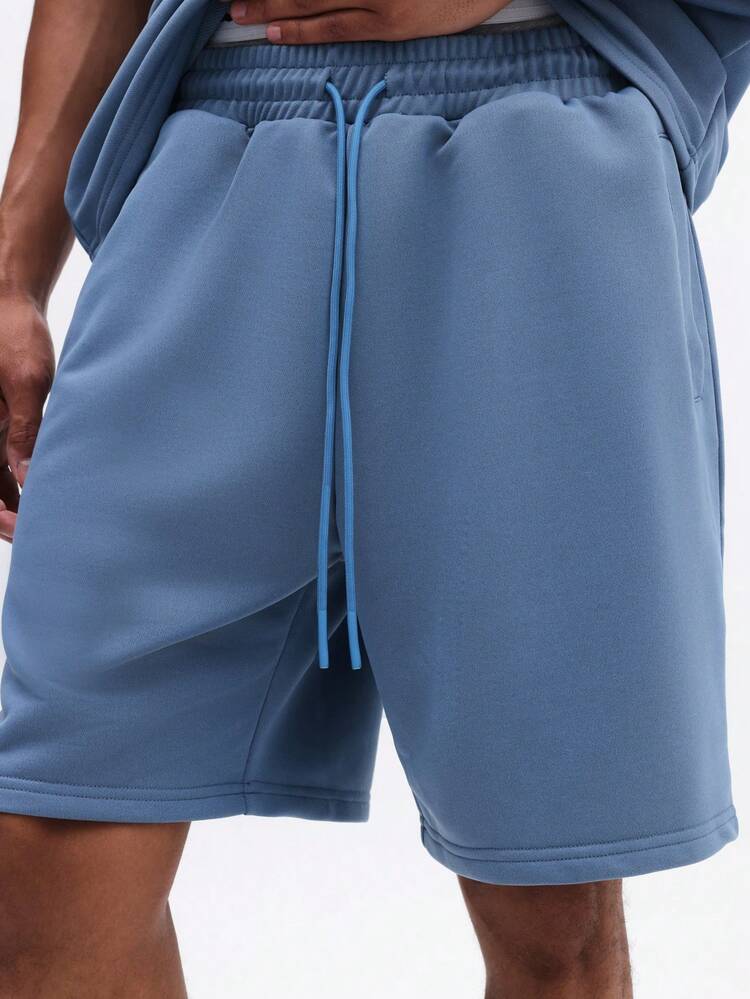 Men Relaxed Fit Polo Shirt And Matching Shorts Coordinated Set With Quarter Zip Closure And Chest Pocket Detail