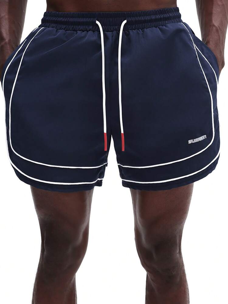 メンズネイビーカーブヘムスイムショーツ、ホワイトコントラストトリム、夏のビーチスイミングトランクス、ウエスト部分はゴム仕様
