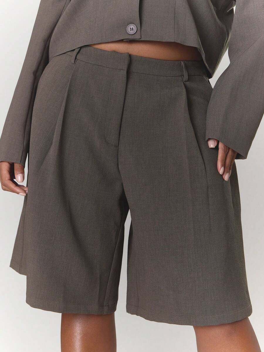 MUSERA Quần short dáng dài Plus, kiểu dáng công sở thường ngày, trang phục mùa hè. - màu nâu - Xem 1