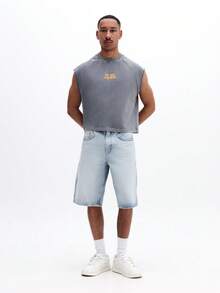 SUMWON 男士休闲短款宽松版型“别急于追求伟大”标语无袖背心 夏季街头服饰 - 灰色 - 查看 4