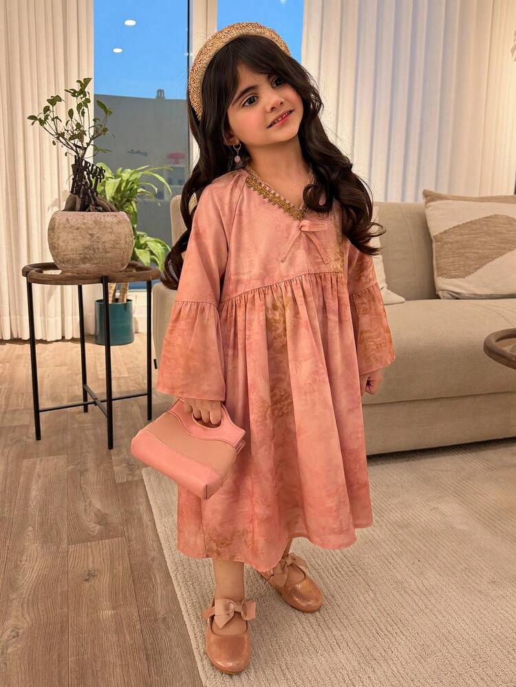 Young Girl Floral Applique V-Neck Flare Sleeve Loose Dress Vacation