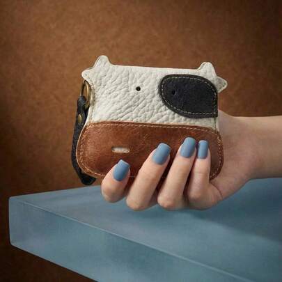 Joivida 1 chiếc ví da bò dễ thương - Ví kiểu nông thôn họa tiết bò, có thể giặt được, kèm dây đeo cổ tay, khóa bấm, khe đựng thẻ và túi đựng tiền xu, lớp lót có thể lau ướt (da giả) - Ví họa tiết bò dùng khi đi du lịch và hàng ngày, thích hợp làm quà tặng Ngày của Mẹ, Giáng sinh, Năm mới, món quà tuyệt vời nhất cho các cô gái, quà sinh nhật.