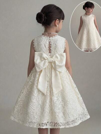 SHEIN فستان أنيق مزين بالدانتيل الأبيض والفيونكة الكبيرة في الظهر، فستان أنيق بخط A بدون أكمام، فستان فضفاض أنيق وجميل للفتيات الصغيرات مع طوق الفيونكة، فستان بنفسجي للفتيات للربيع والصيف، فستان شاي للفتيات بطراز كوتاجكور، فستان بنفسجي مطبوع مزين بفيونكة كبيرة وأكمام مكشكشة مثالي للفتيات الصغيرات للمناسبات الربيعية والصيفية