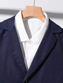 SHEIN 男童绅士风休闲修身立领西装套装，包含外套、裤子和领带，适合秋季、春季、夏季、户外玩耍、上学、街头风、派对、婚礼和休闲场合。 - 寶藍色 - 查看 4